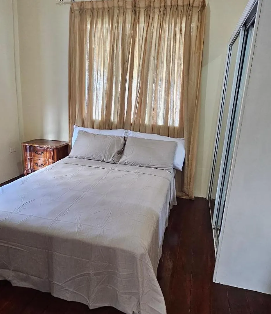 The M4 Elegant 3 Bedroom Home In Port Of Spain 0*,  טרינידד וטובגו